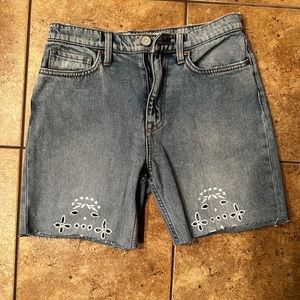 Joie cut off jeans Women's size 27 with lace detail